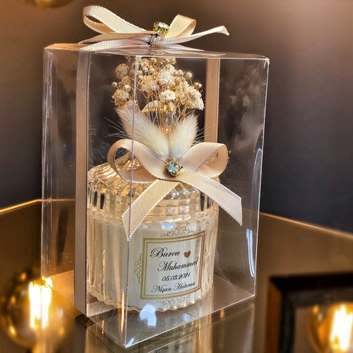 Personalized Wedding Candle Favors – Luxury Glass Candles for Guests