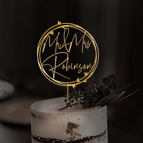 Personalized Wedding Initials Monogram Cake Topper – Rustic Wreath Design