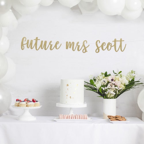 Future Mrs Custom Banner