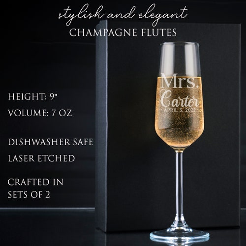 Personalized Mr. & Mrs. Champagne Flutes – Elegant Wedding Toasting Glasses