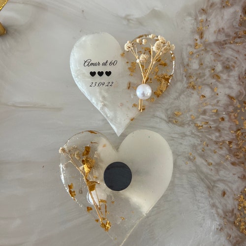 Unique Heart-Shaped Wedding Magnet Favors with Flowers