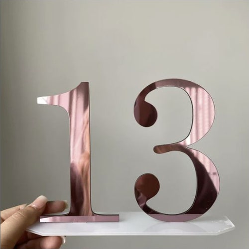 Mirror Gold Acrylic Wedding Table Numbers – Customizable Laser Cut