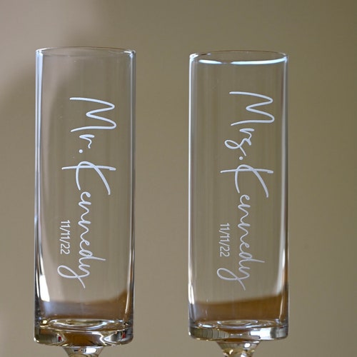 Personalized Modern Champagne Flutes with Gift Box