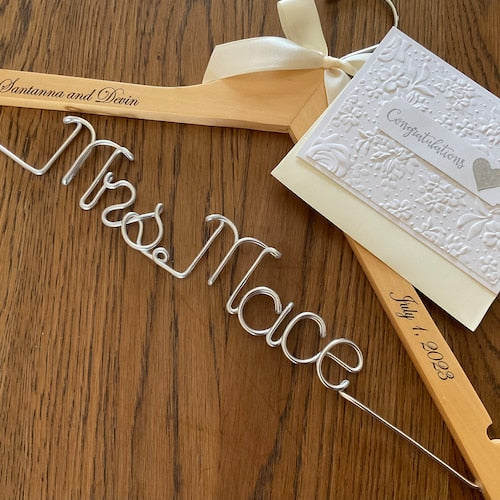 Personalized Wedding Dress Hanger with Silver Wire Name