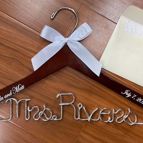 Personalized Wedding Dress Hanger with Silver Wire Name