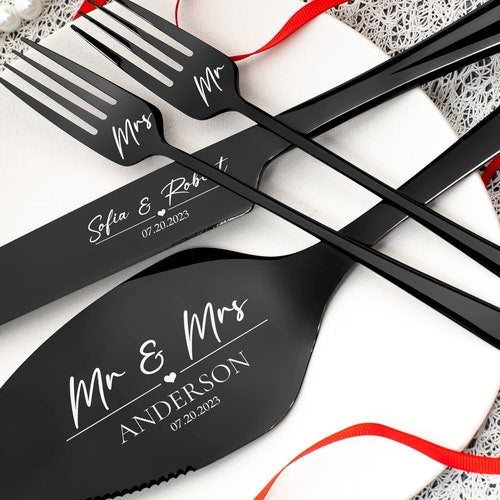 Personalized Wedding Cake Cutting Set with Forks