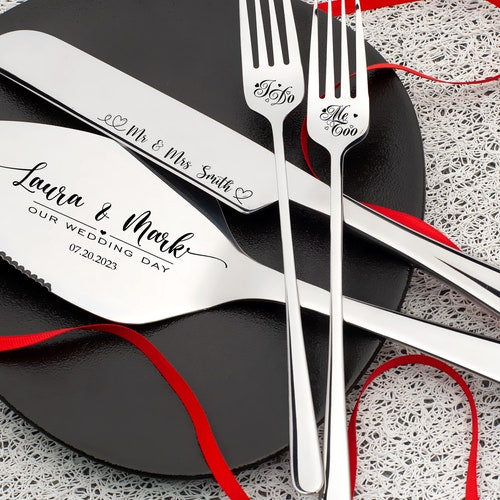 Personalized Wedding Cake Cutting Set with Forks