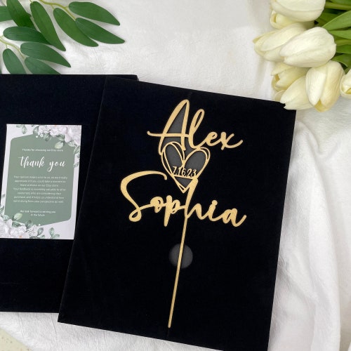 Heart-Shaped Personalized Wedding Cake Topper – Custom Date Design