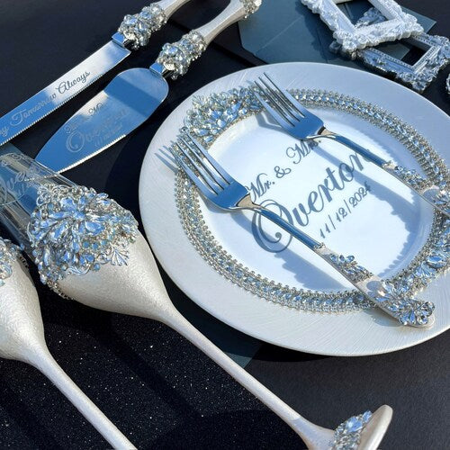 Personalized Wedding Cake Serving & Champagne Glasses Set