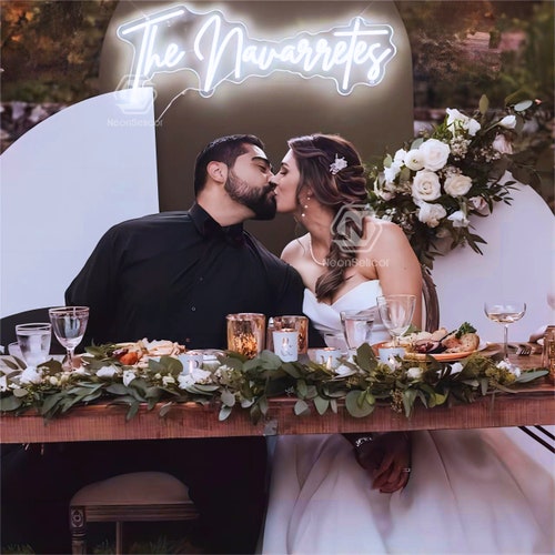 Custom Neon Wedding Name Sign – Personalized LED Wall Decor