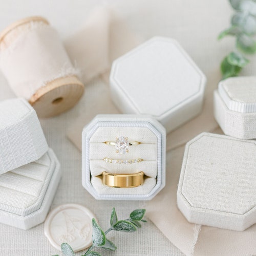 Triple Slot Linen Wedding Ring Box – Modern Engagement Ring Box