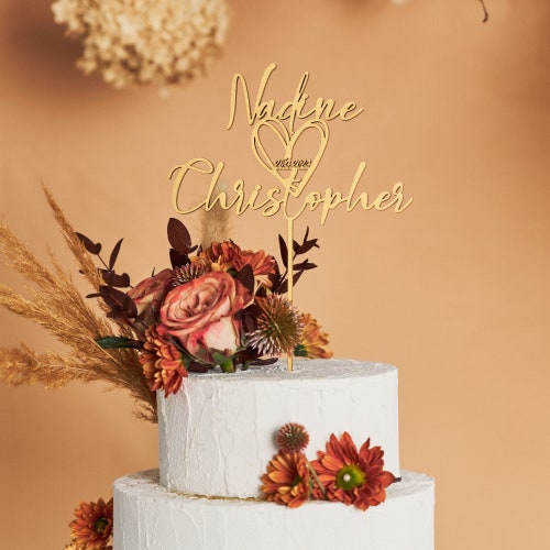 Heart-Shaped Personalized Wedding Cake Topper – Custom Date Design