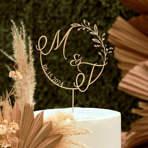 Custom Initial Wedding Cake Topper – Gold or Rustic Design