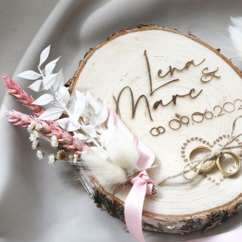 Personalized Boho Wedding Ring Holder – Engraved Wooden Disc with Dried Flowers