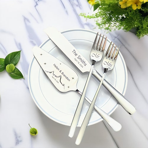Engraved Wedding Cake Cutting Set