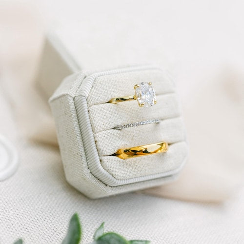 Triple Slot Linen Wedding Ring Box – Modern Engagement Ring Box