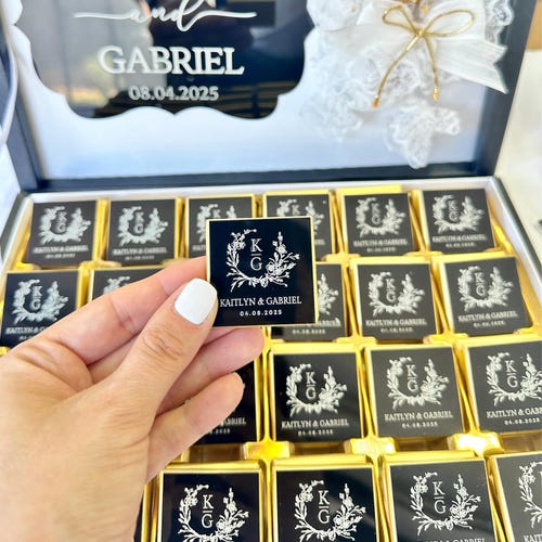 Customized Chocolate Wedding Favors – Set of 50