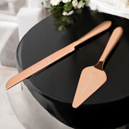 Personalized Wedding Cake Cutting Set – Knife & Server in Gold, Silver, or Black