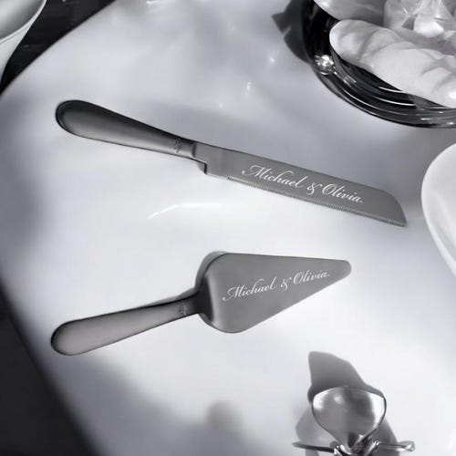Personalized Wedding Cake Cutting Set – Knife & Server in Gold, Silver, or Black