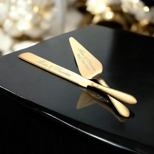 Personalized Wedding Cake Cutting Set