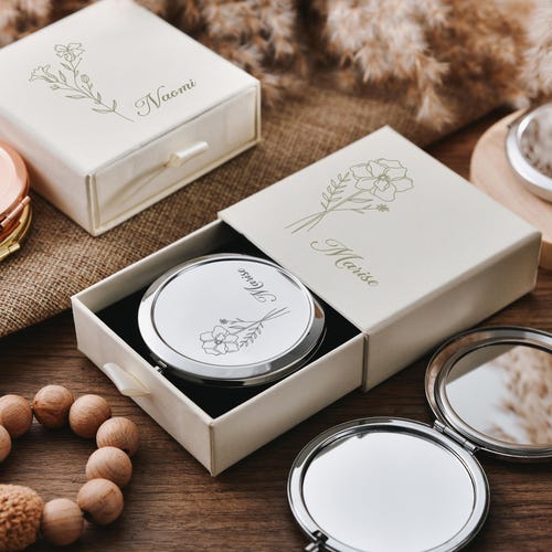 Personalized Compact Mirror – Custom Bridesmaid Gift, Wedding Gift, Hen Party Keepsake
