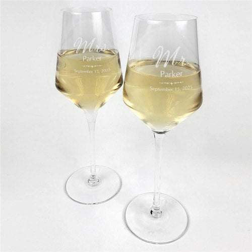Engraved Mr. and Mrs. Gold Rim Champagne Flutes – Set of 2
