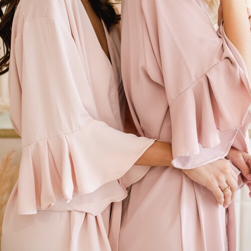 Personalized Ruffle Bridesmaids Robes – Elegant & Customizable